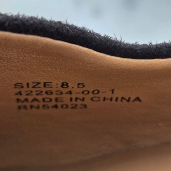 Banana Republic Kitten Heel Black Suede Slingbacks - Picture 5 of 9